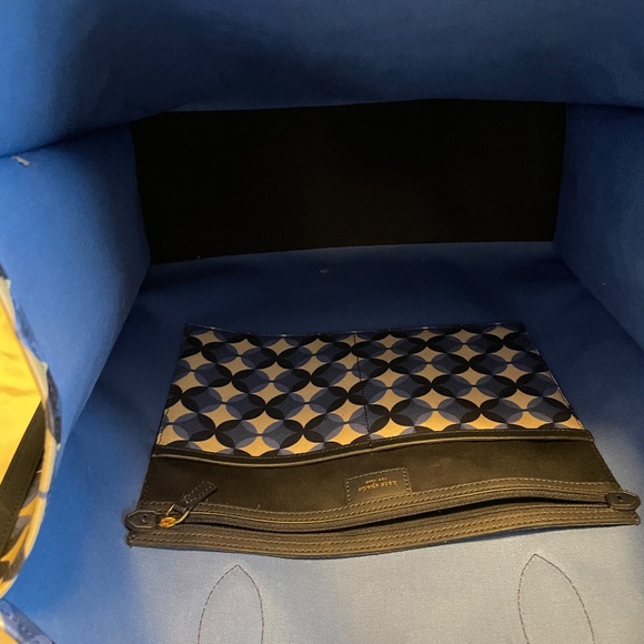 Kate Spade Gotham Patio Tile Extra Large Tote Bag PVC Women's - Picture 5 of 10